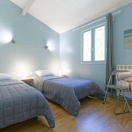 Chambre D'Hotes De Charme A La Maison Bleue Savignac-Mona Exterior photo